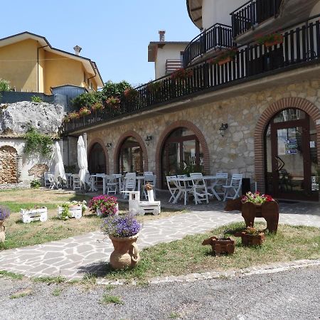 B&B La Tana Dell'Orso Villalago 외부 사진