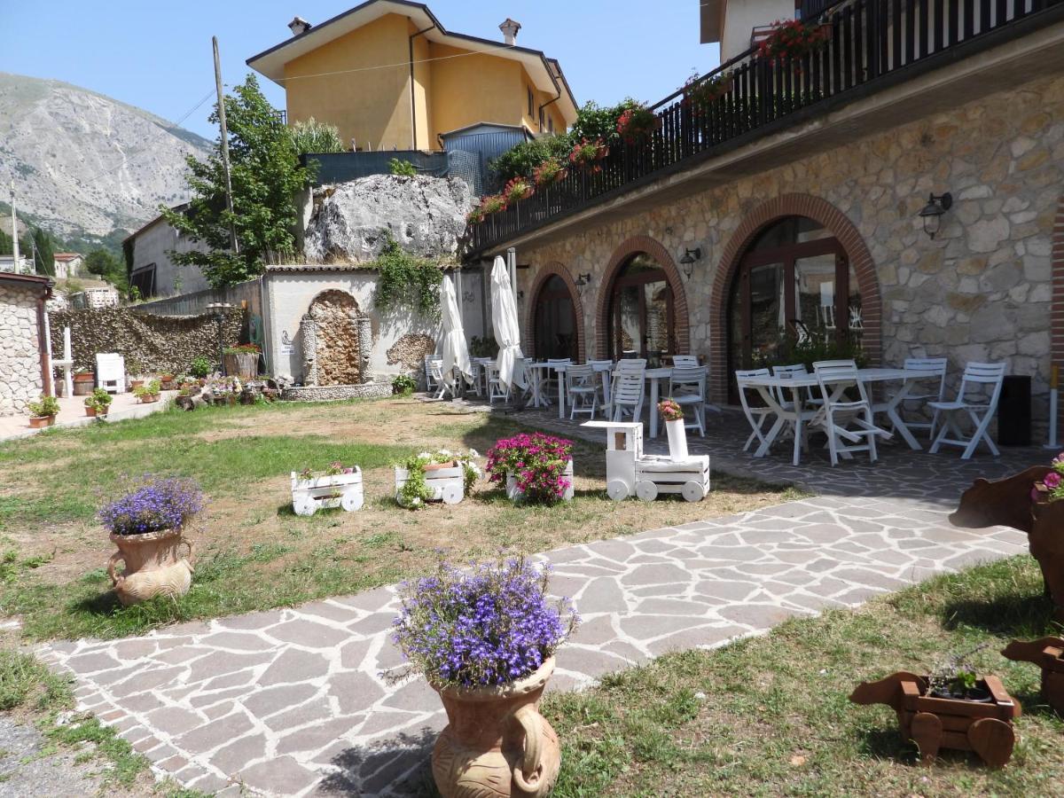 B&B La Tana Dell'Orso Villalago 외부 사진