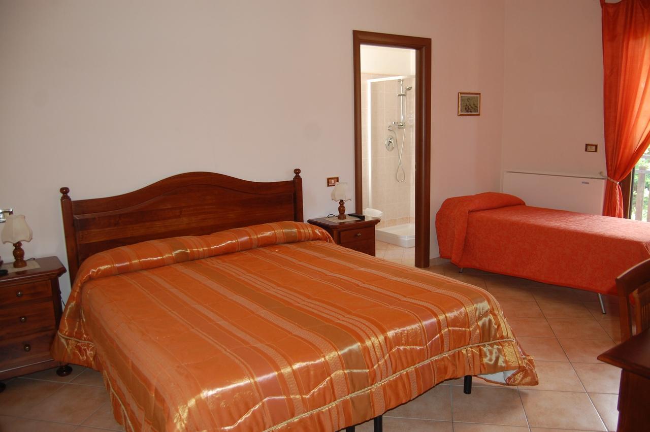 B&B La Tana Dell'Orso Villalago 외부 사진