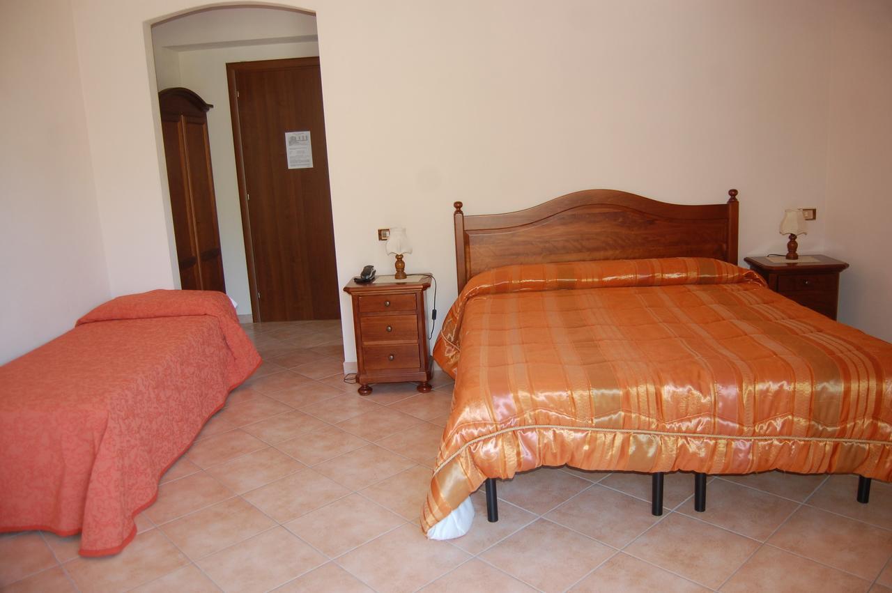 B&B La Tana Dell'Orso Villalago 외부 사진